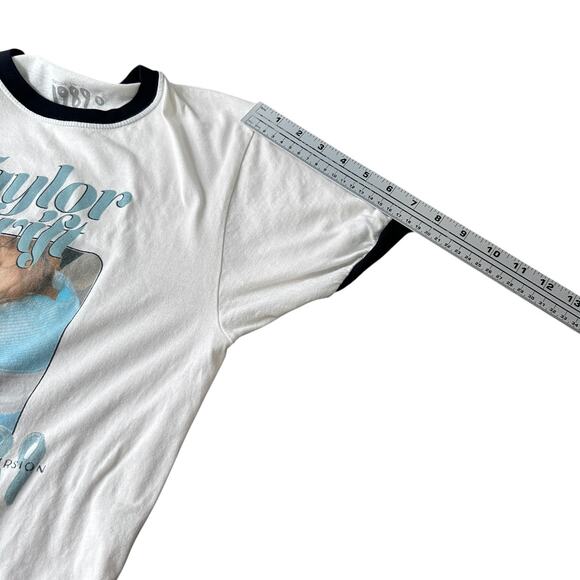 Taylor Swift 1989 Taylor's Version Photo Ringer T-Shirt Adult’s Small Off-White - Picture 7 of 8